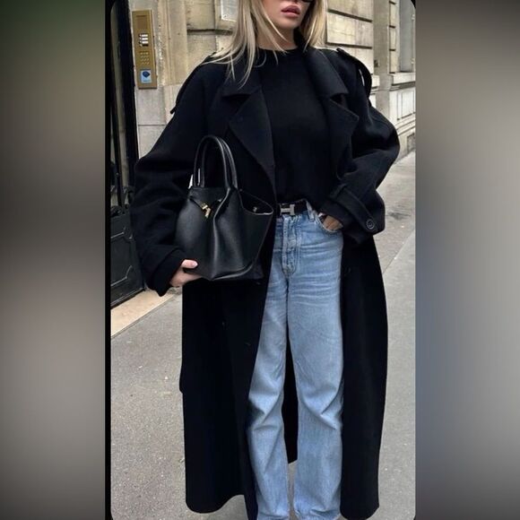 Black maxi winter coat - Picture 2 of 8